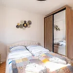 Apartment Kaskada With Balcony By Axel Gdynia