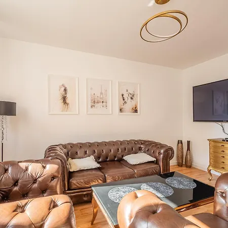 Daire Kaskada With Balcony By Axel Gdynia