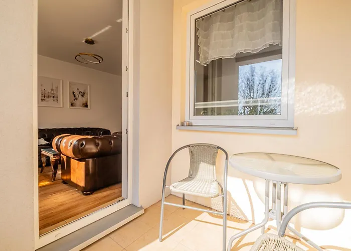 Kaskada With Balcony By Axel Appartement